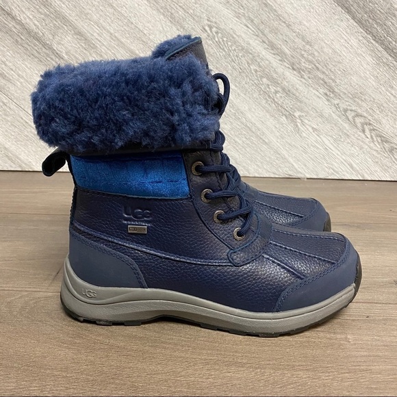 UGG | Adirondack III Velvet Croc Boots In Navy NEW - Picture 2 of 10